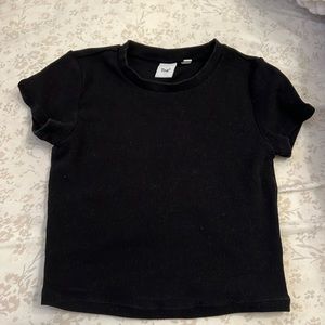Black Aritizia TNA tee